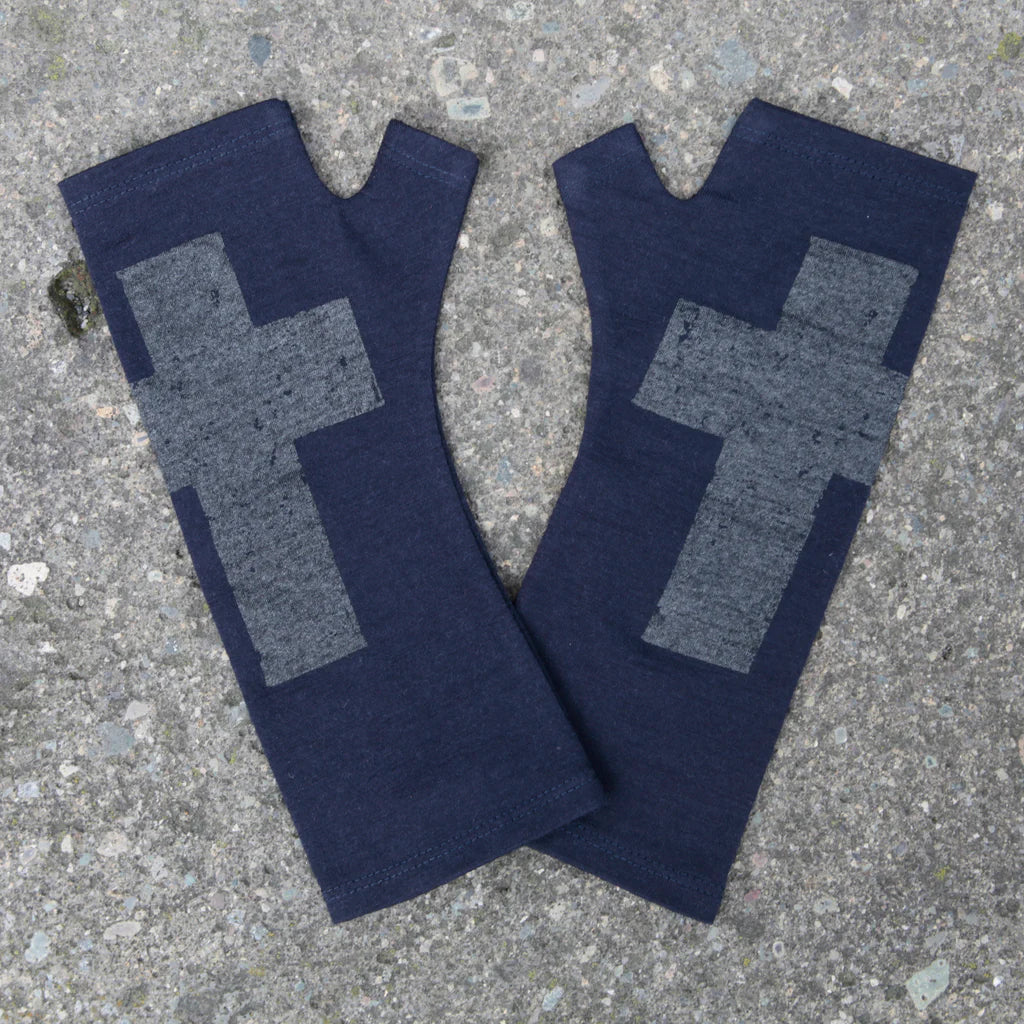 Kate Watts Merino Gloves | Navy Cross