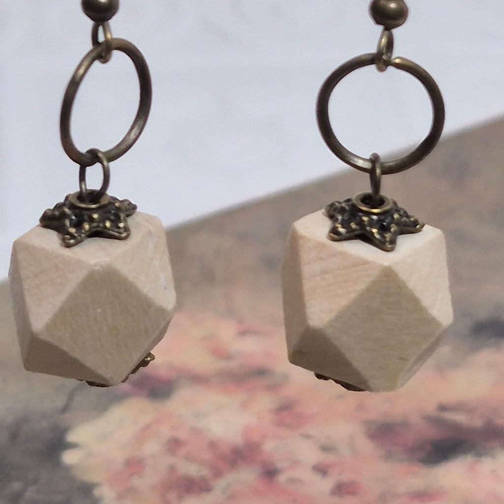 Natural Wood Close Up Earring