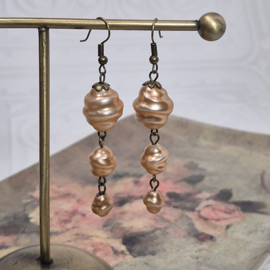 Peachy Pearl Earrings