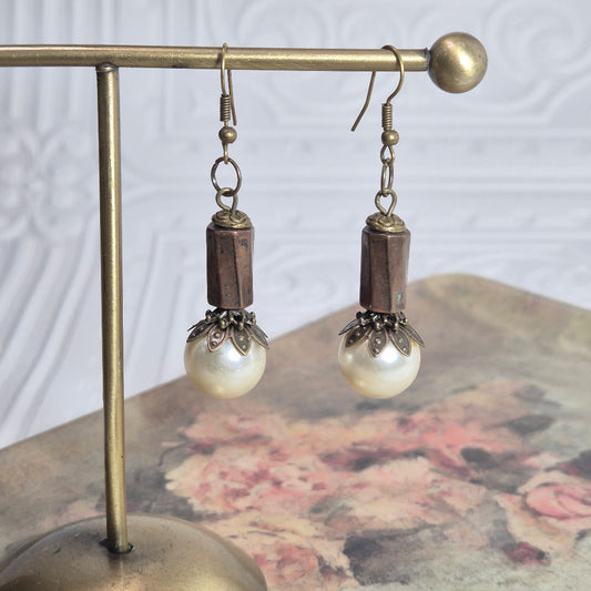 Romantiqe Pearl Earrings