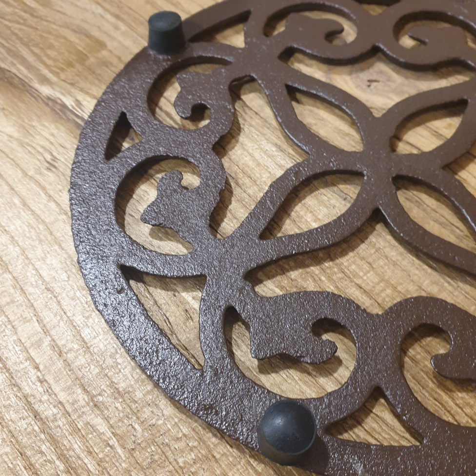 cast iron trivet