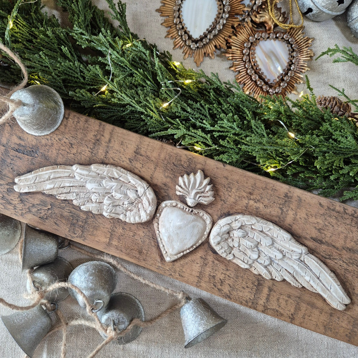 Silver Crackle Bell Garland