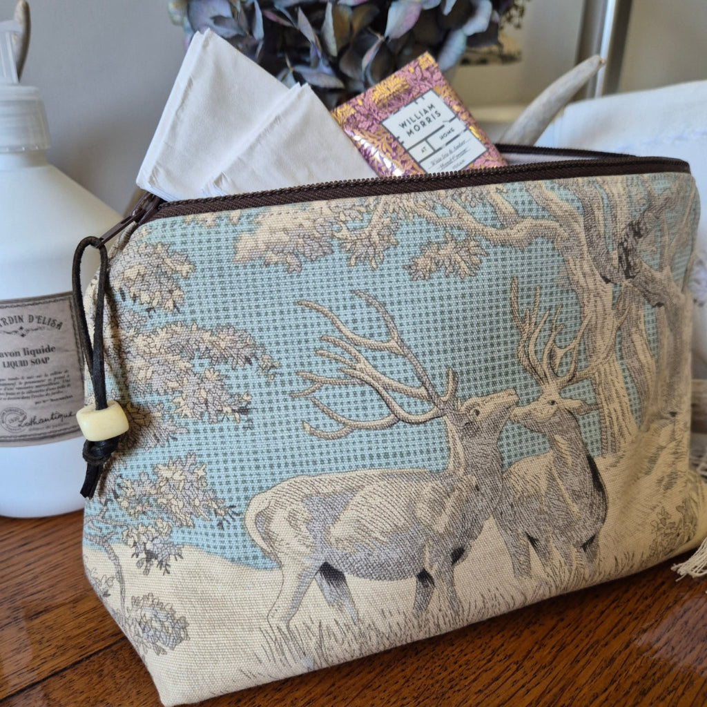 Make Up Purse in Teal