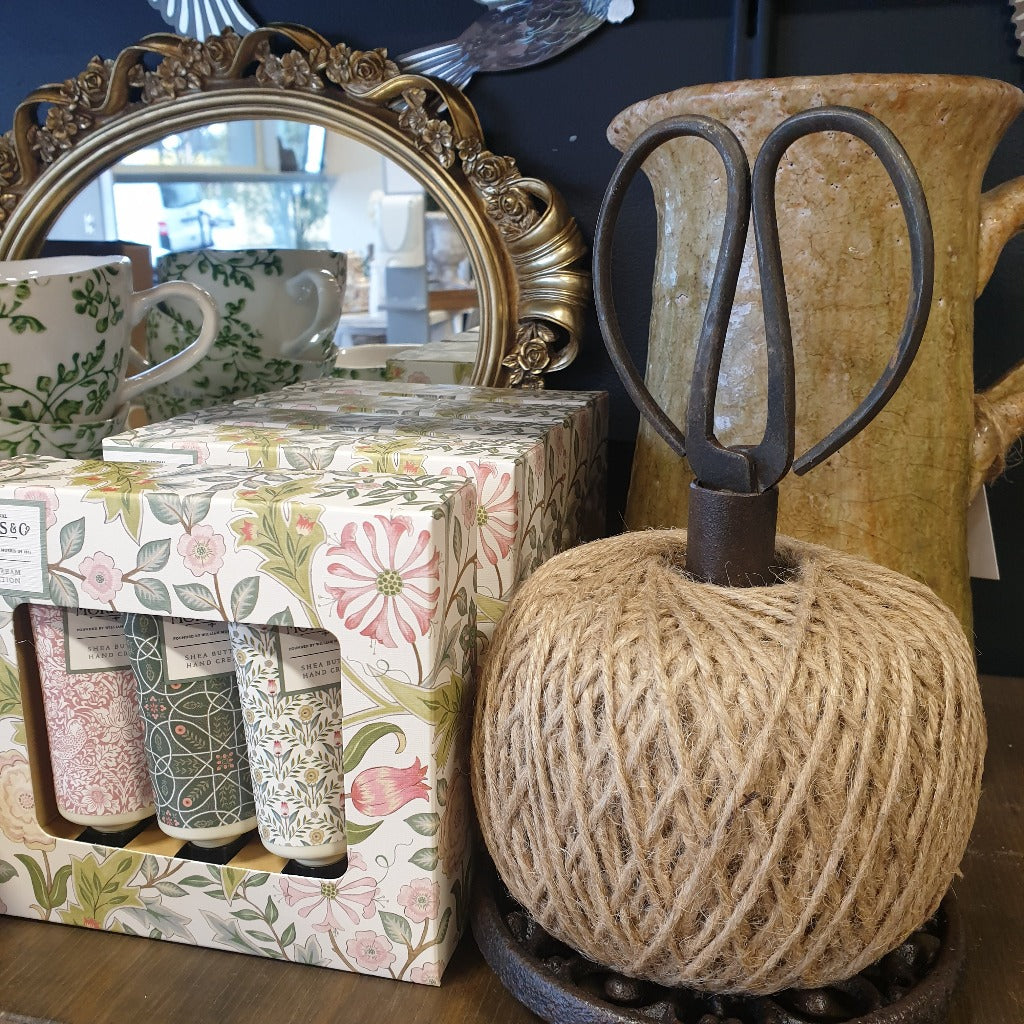 String and Scissors Holder